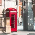 5 Reasons UK Businesses Are Choosing AI customer service UK